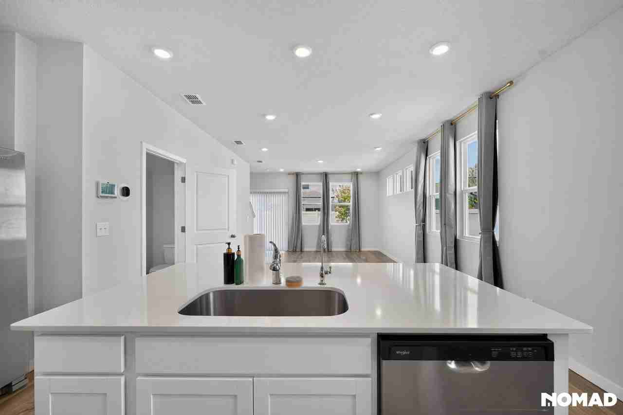 14499 Macadamia Ln - Photo 6 of 25