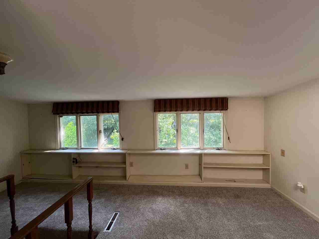 1220 Ravinia Rd - Photo 4 of 19