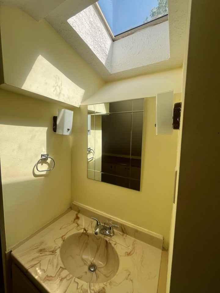 1220 Ravinia Rd - Photo 6 of 19