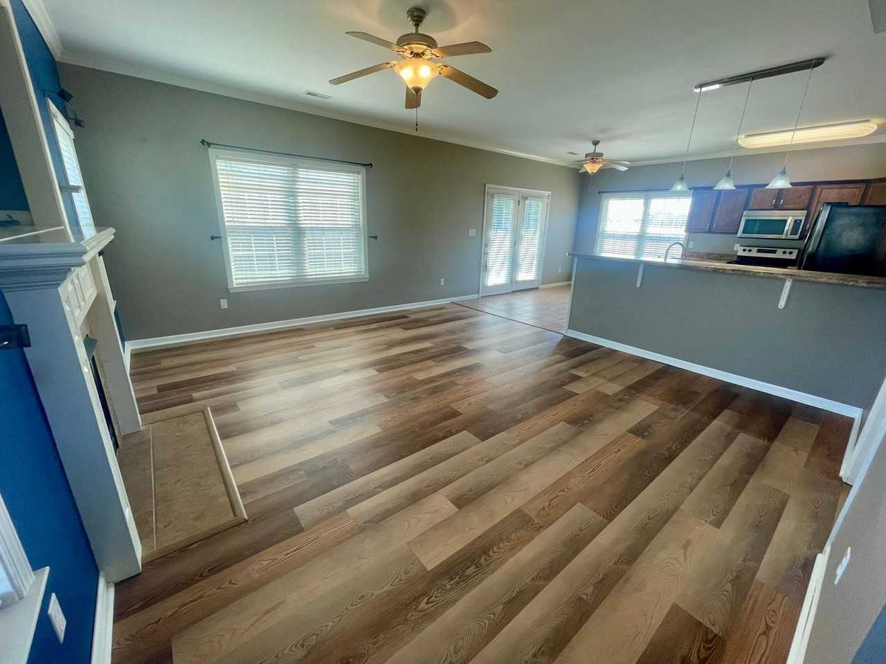 208 Port Way - Photo 5 of 32