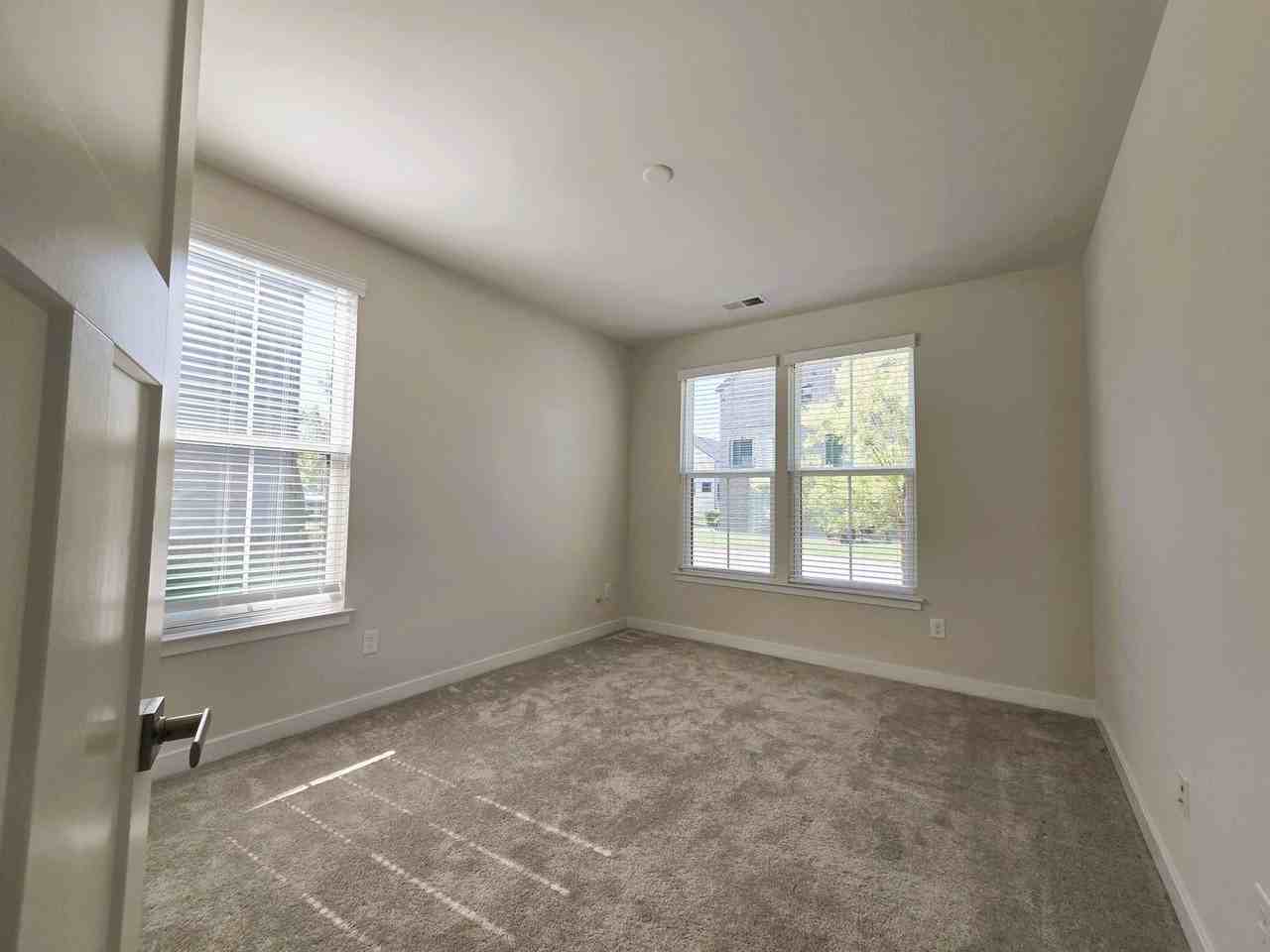 2209 2209 Catina Lane - Photo 3 of 35