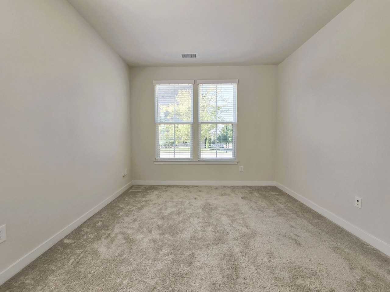 2209 2209 Catina Lane - Photo 5 of 35