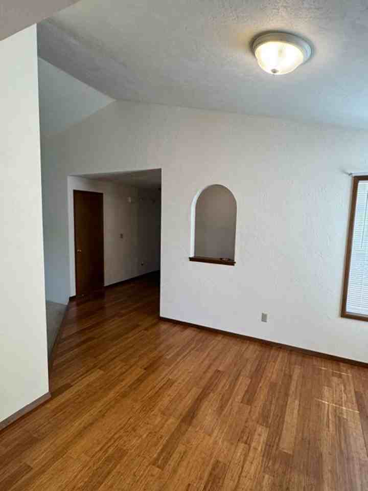 2917 Micah Cir - Photo 5 of 19