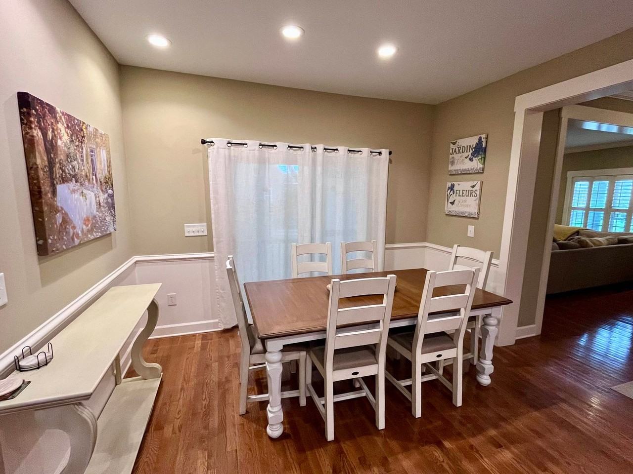 236 N Ainsdale Dr - Photo 4 of 18