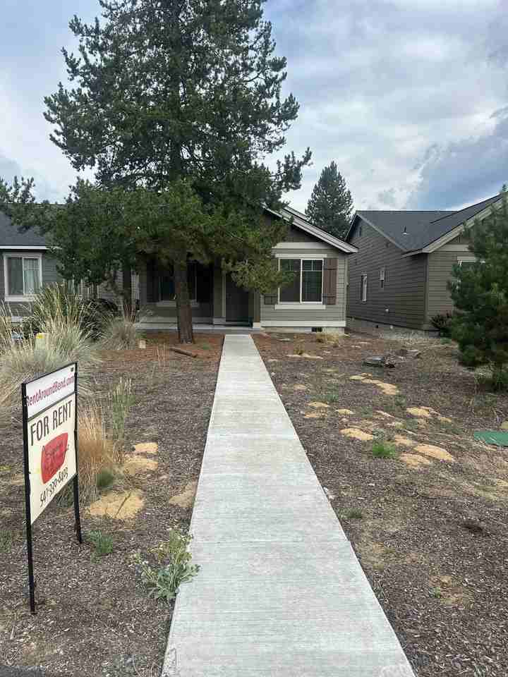 51927 Lumberman Ln - Photo 2 of 23