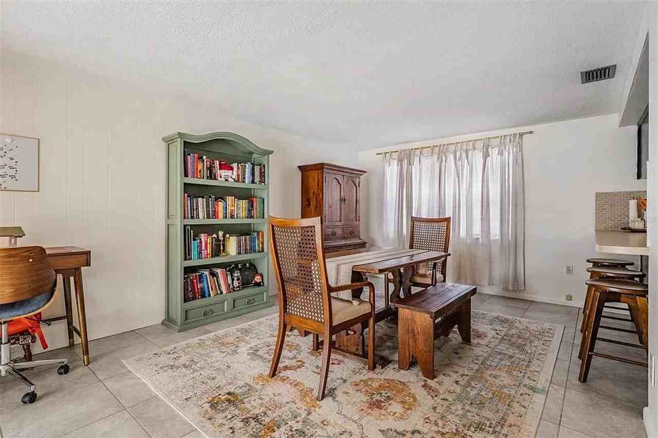 7916 Yucca Dr - Photo 4 of 13