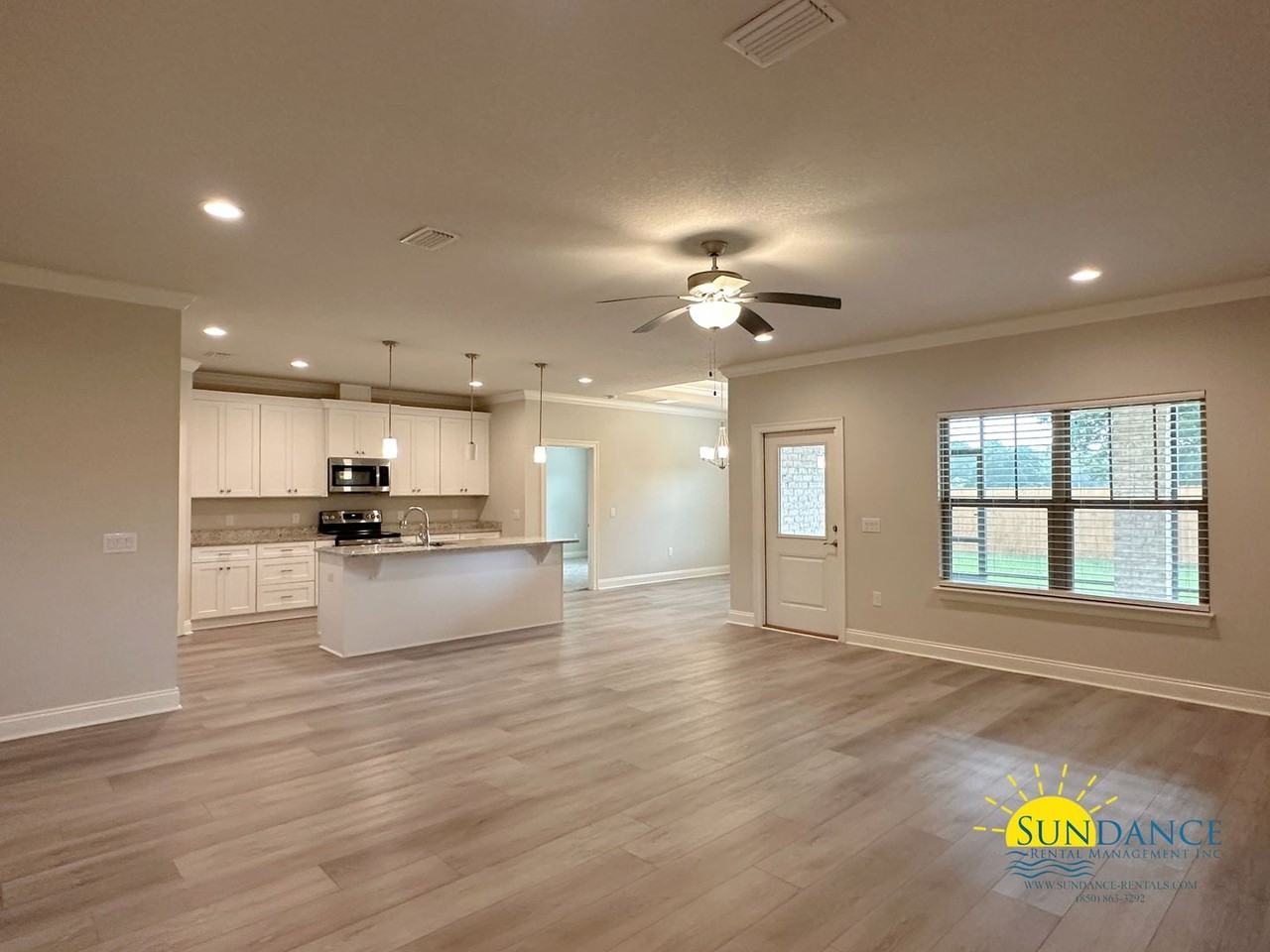 2542 Lovewood Dr - Photo 3 of 20