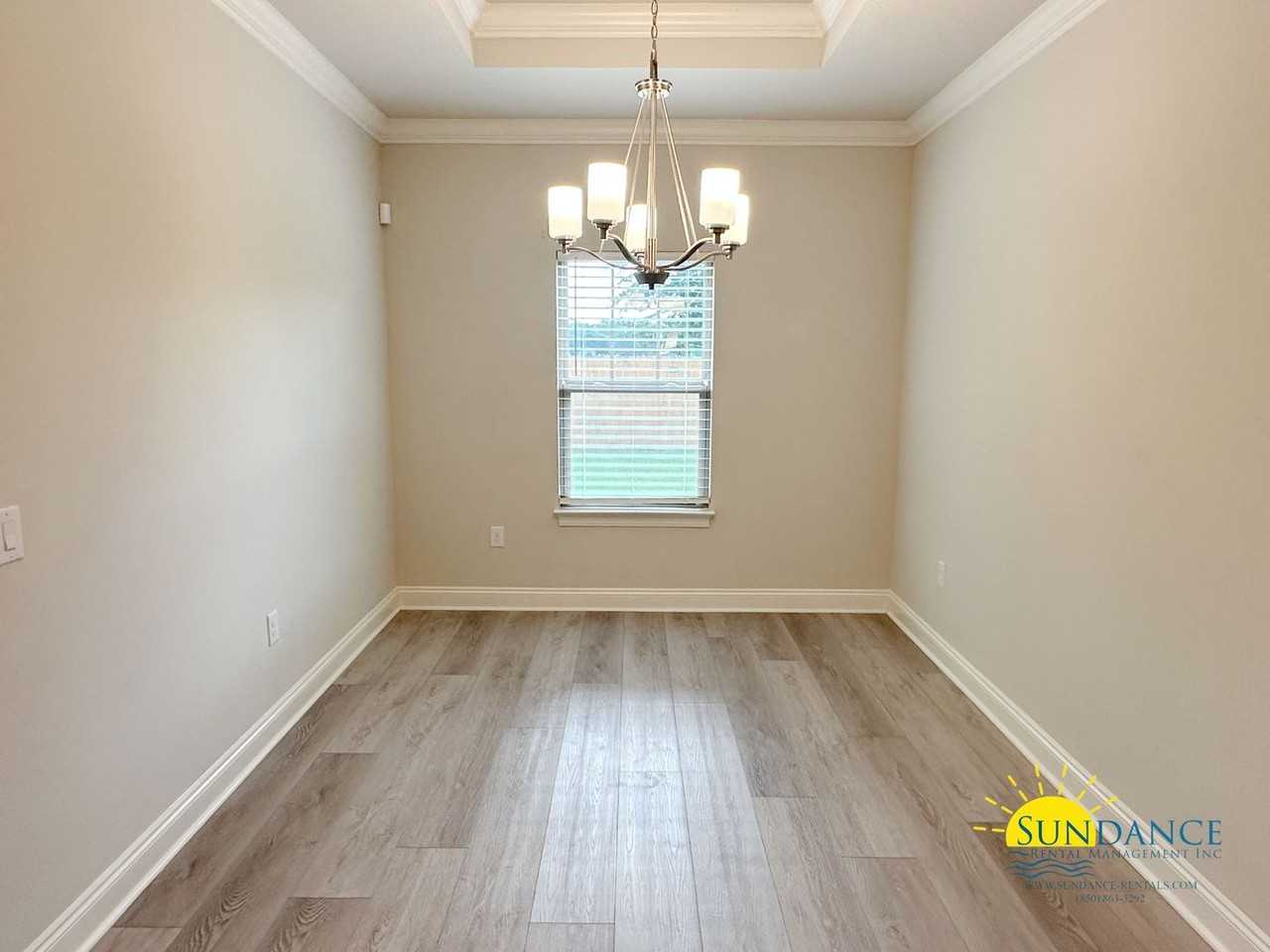 2542 Lovewood Dr - Photo 6 of 20