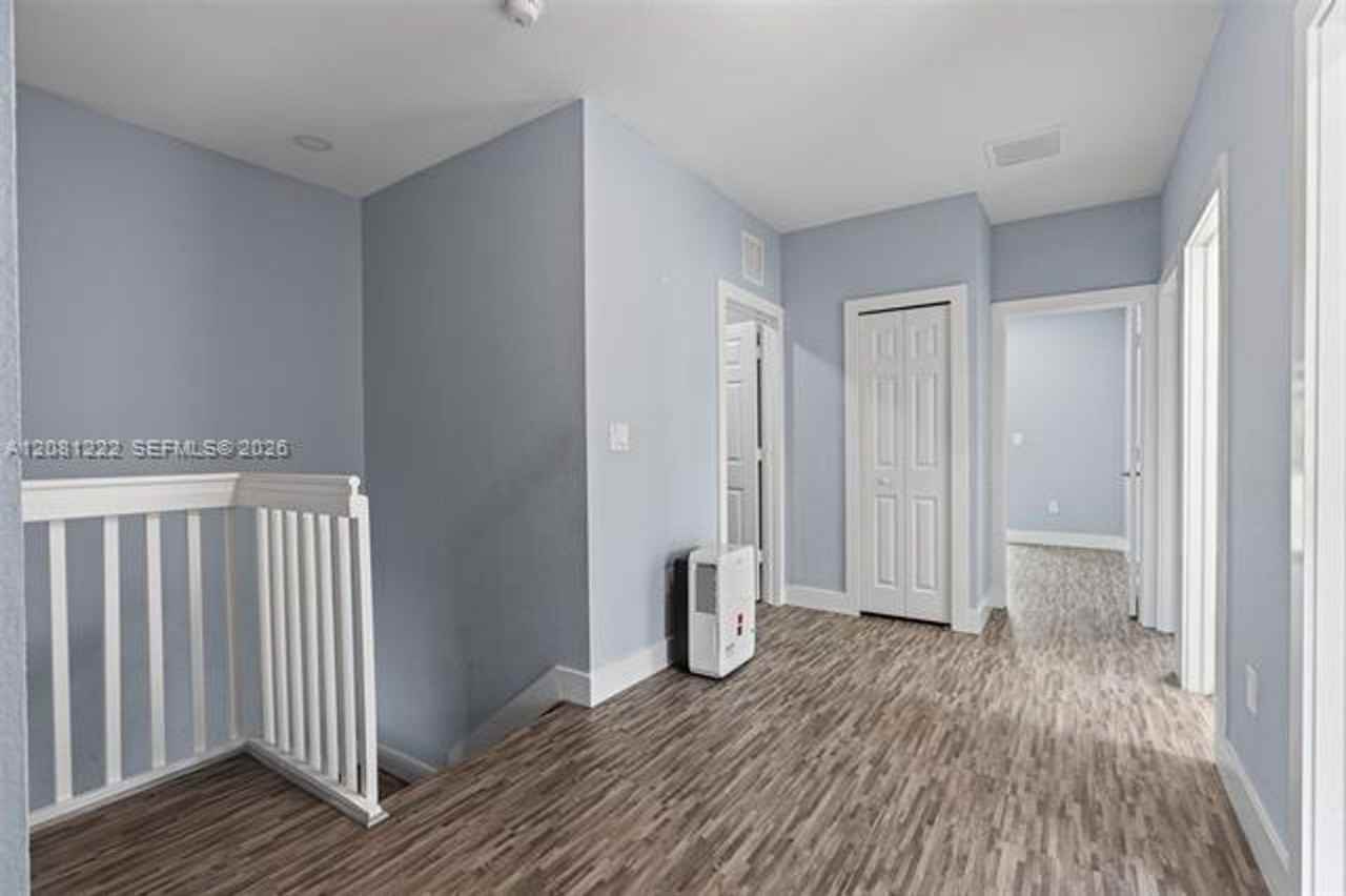 16570 16570 SW 70th St th 16570 - Photo 3 of 50
