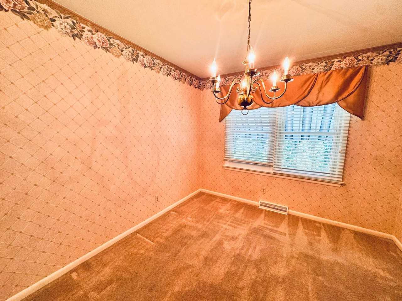 517 Madewood Rd - Photo 5 of 24