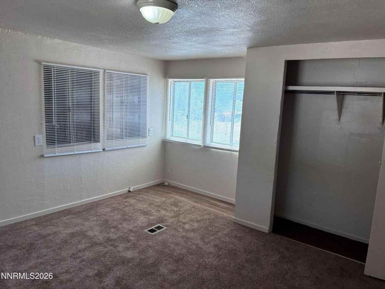 711 River Ave - Photo 3 of 19