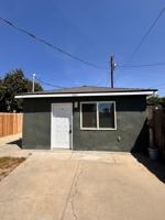 featured image of 1400 El Rancho Dr #B