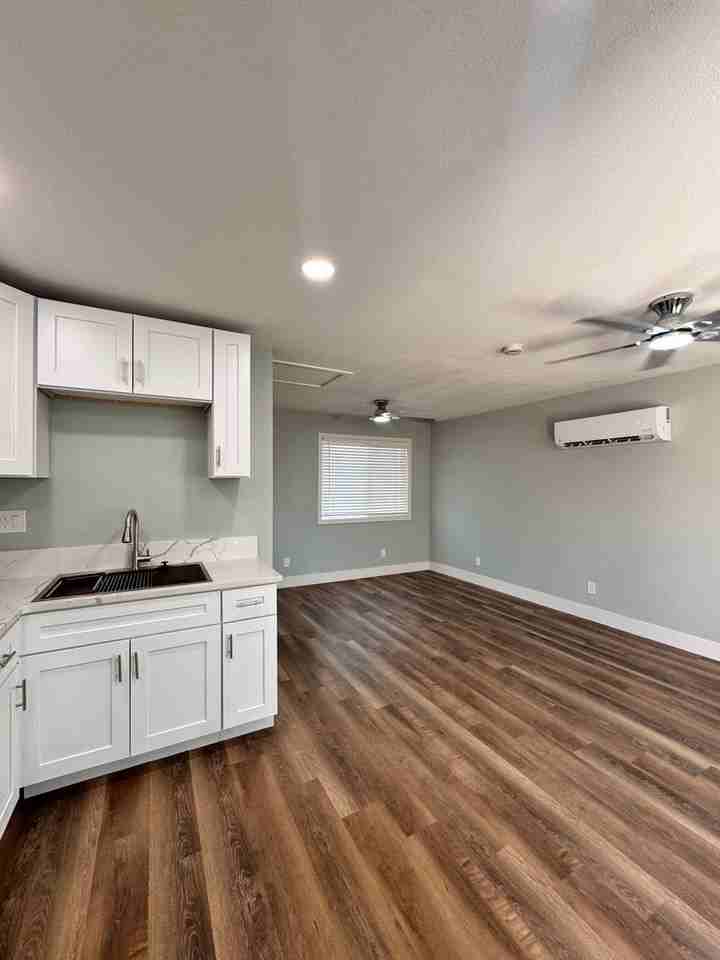 1400 El Rancho Dr #B - Photo 3 of 11