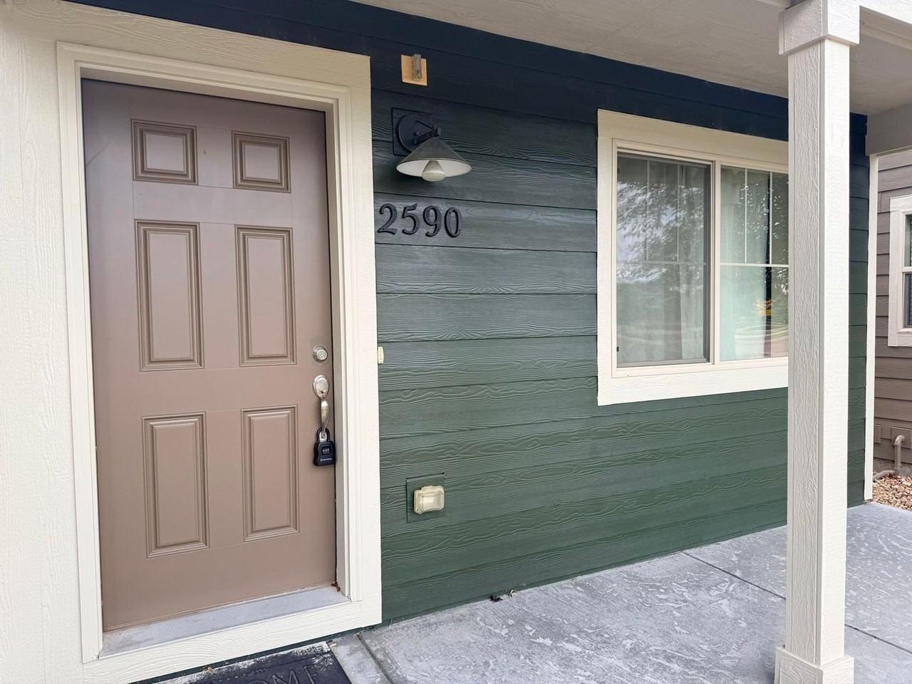 2590 Trio Falls Dr - Photo 2 of 12