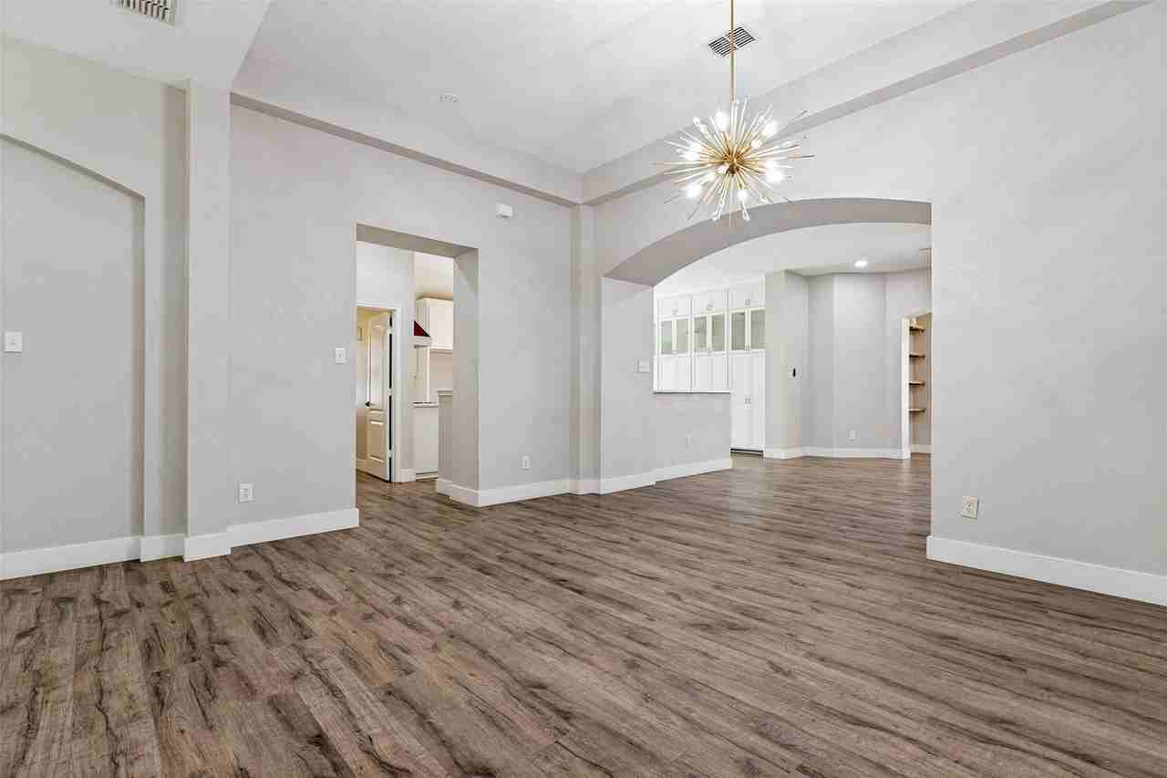 1535 Sandlewood Dr - Photo 7 of 25