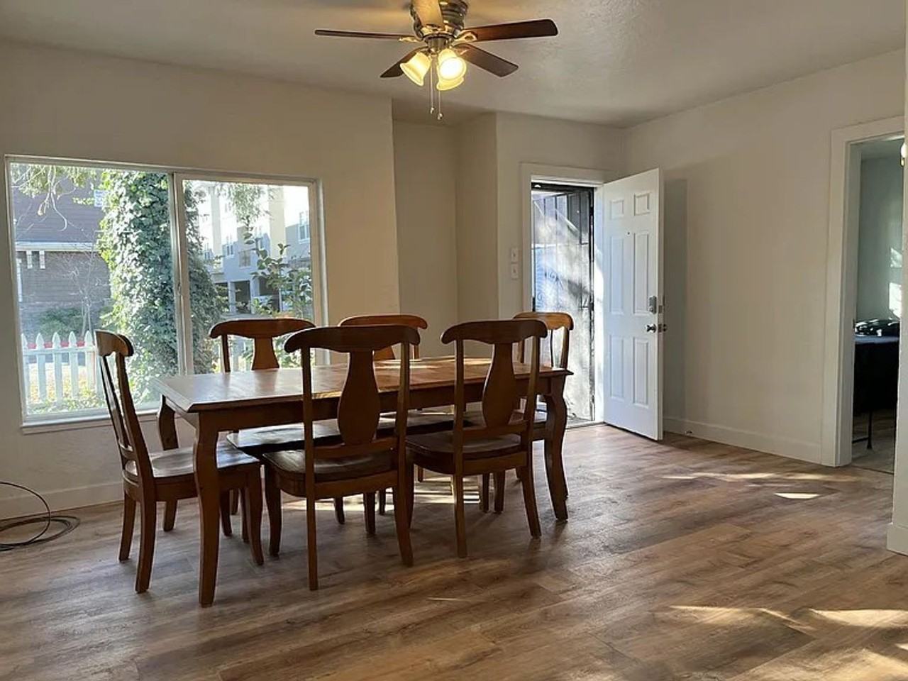 1218 N Cedar St - Photo 2 of 5