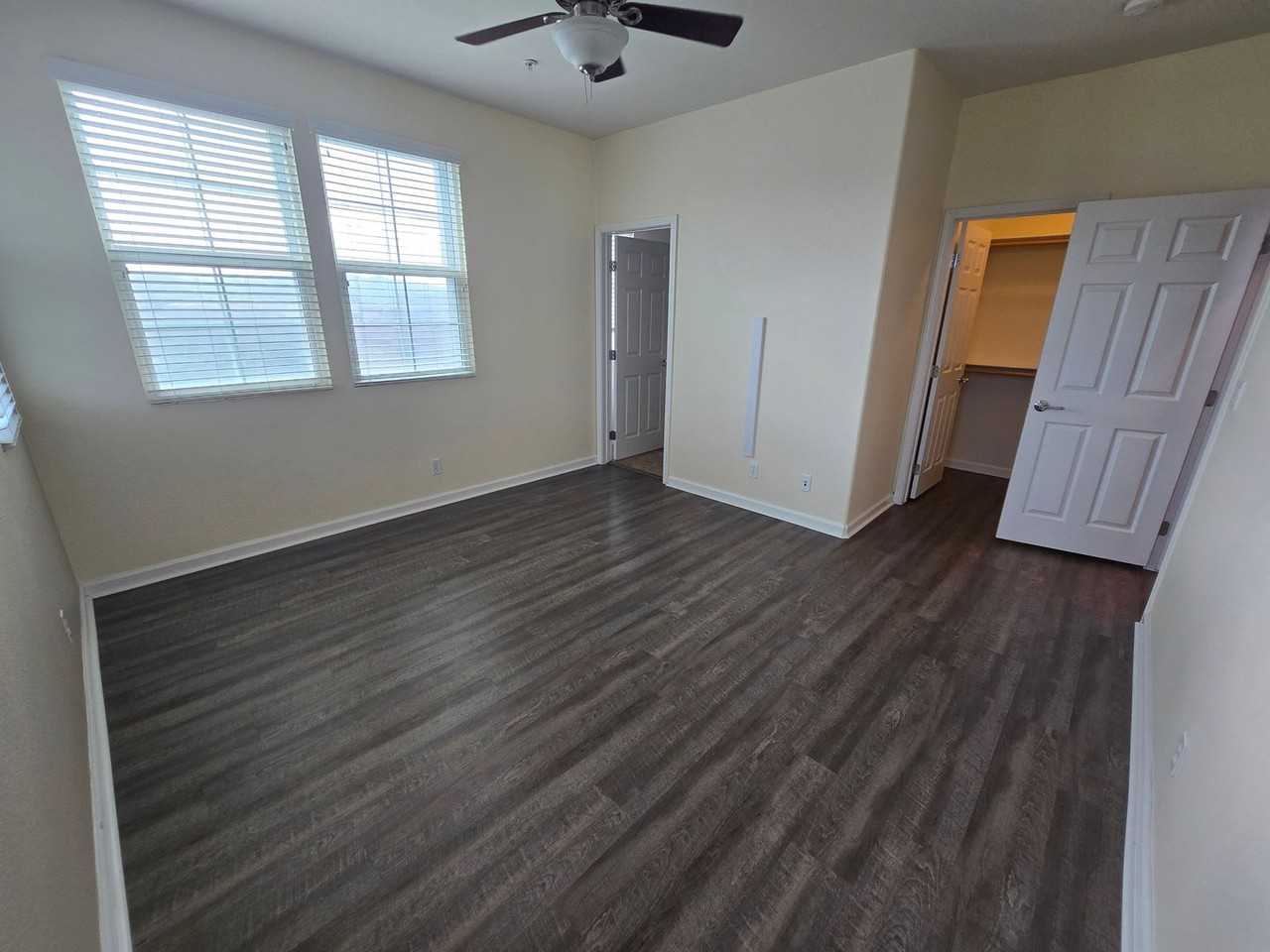 3201 Jetty Dr - Photo 7 of 13