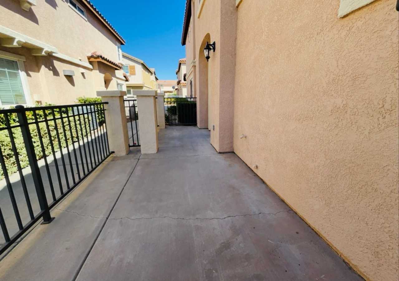 15627 Lasselle St #49 - Photo 6 of 26