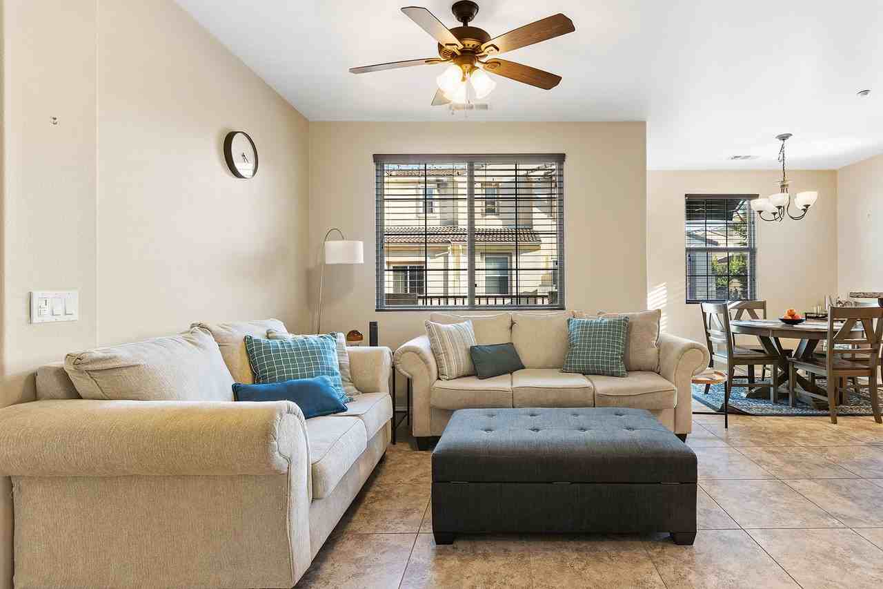 31186 Lavender Ct - Photo 6 of 35