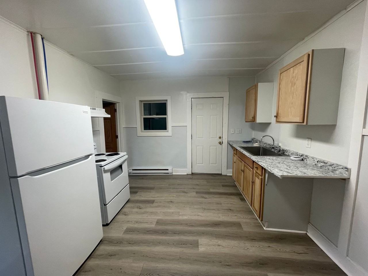 4 Lehs Ln - Photo 2 of 13