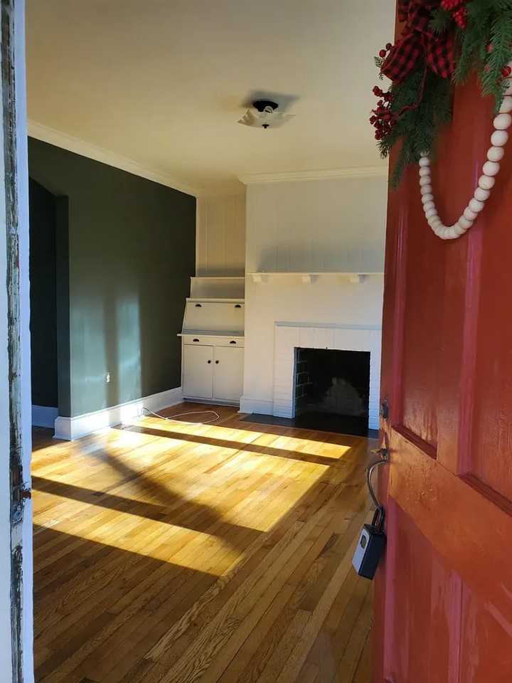 127 Wedgewood Dr - Photo 3 of 16