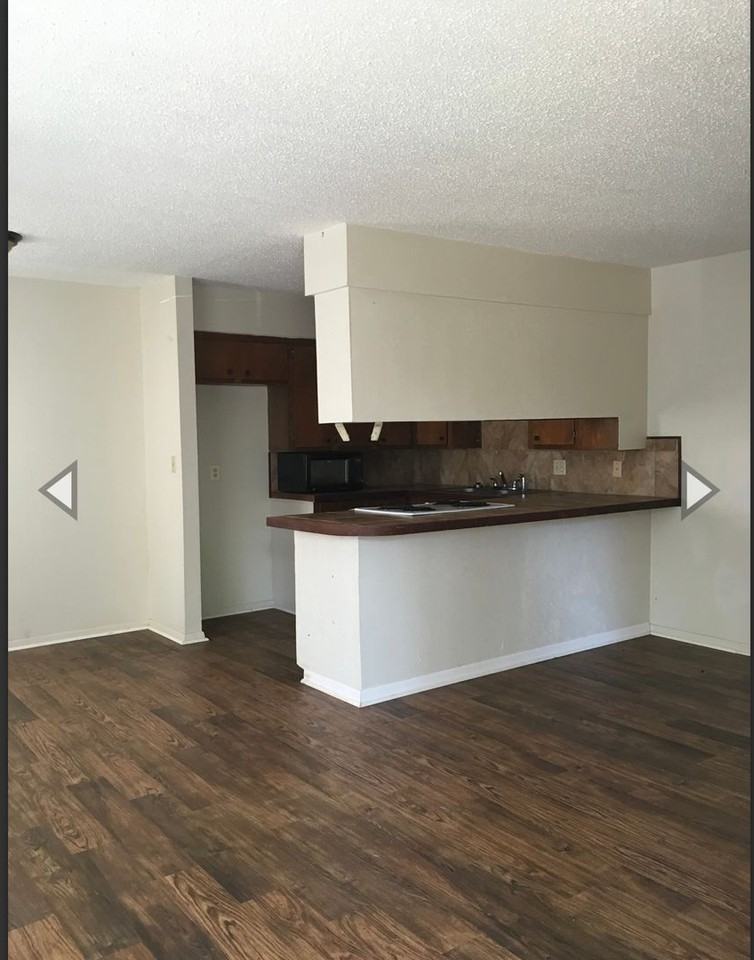 604 N Redbud St - Photo 2 of 5