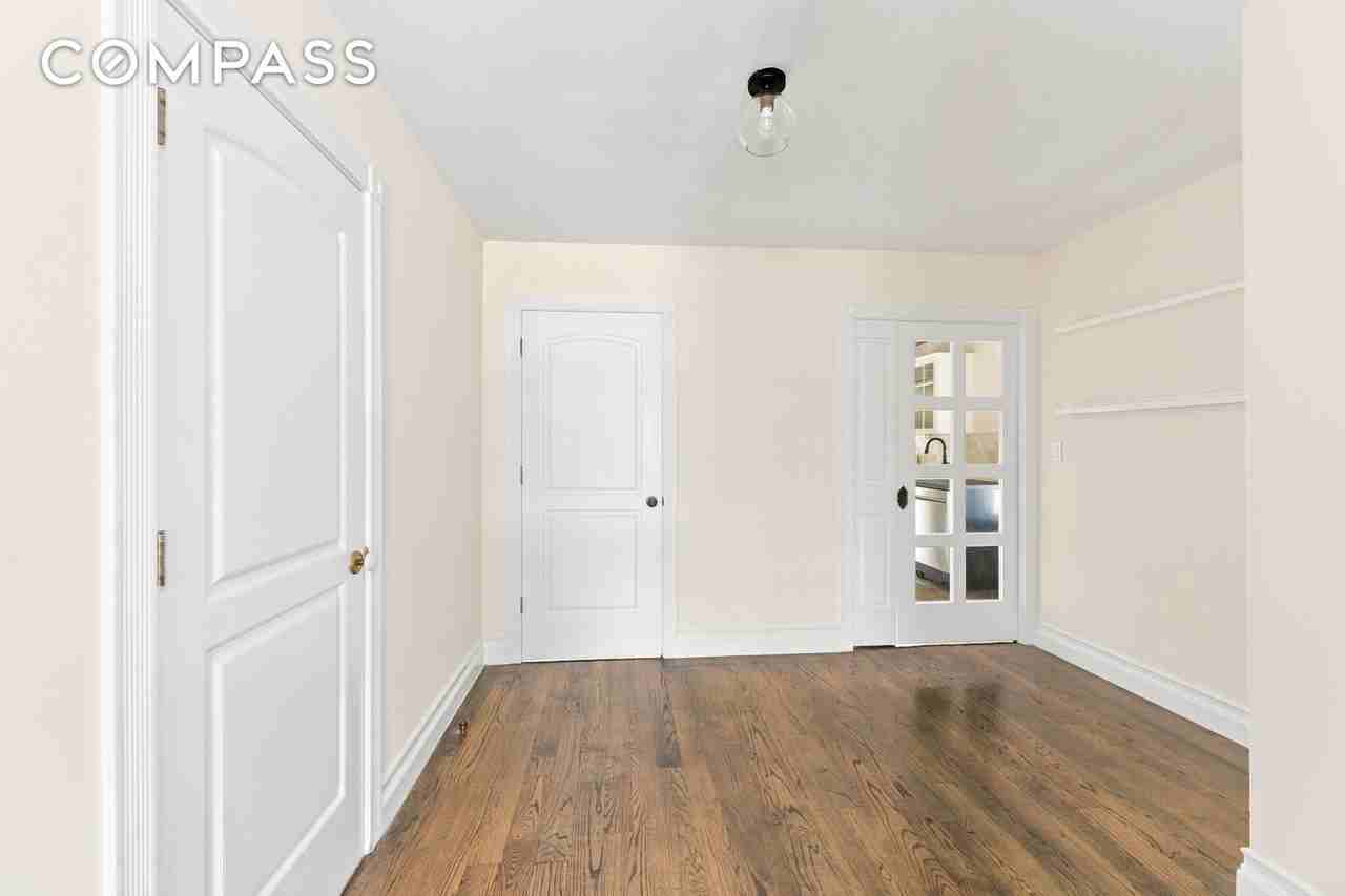 104 S 2nd St #3 - Photo 4 of 9