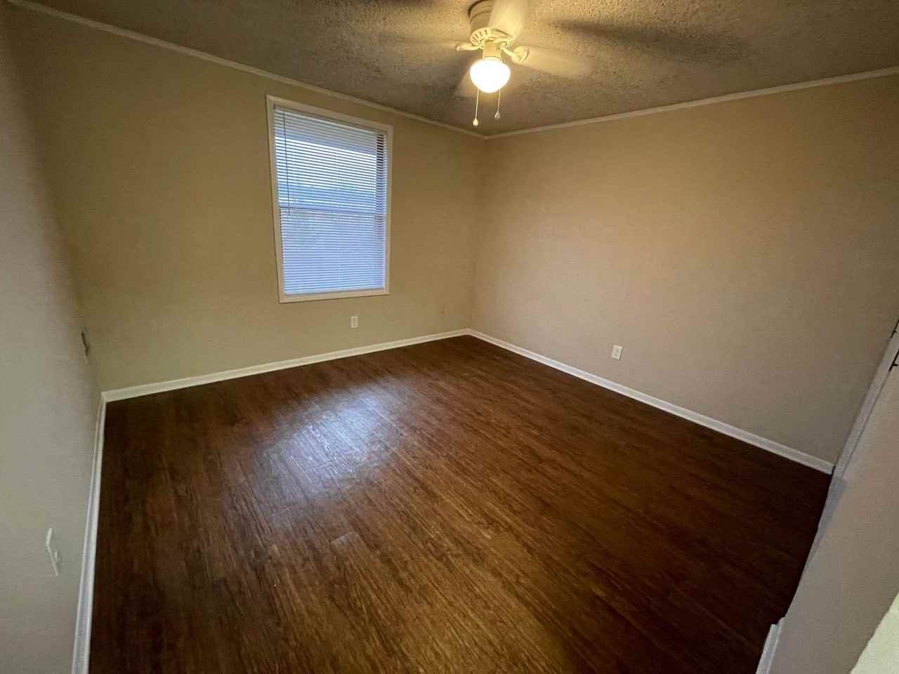 1375 College Station Rd - Photo 6 of 15
