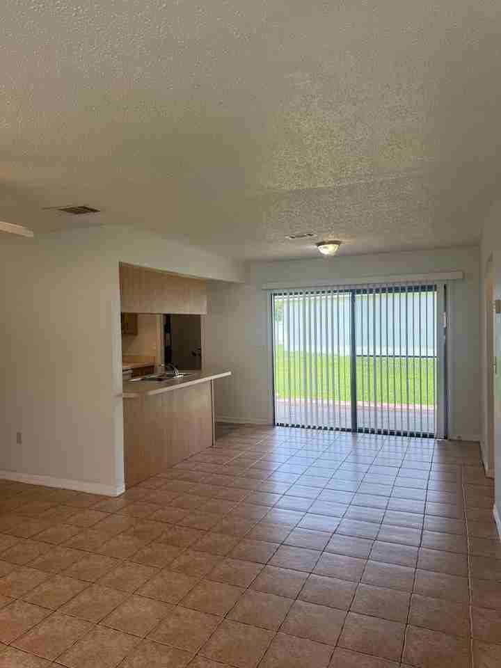 627A Bittern Ct - Photo 6 of 33