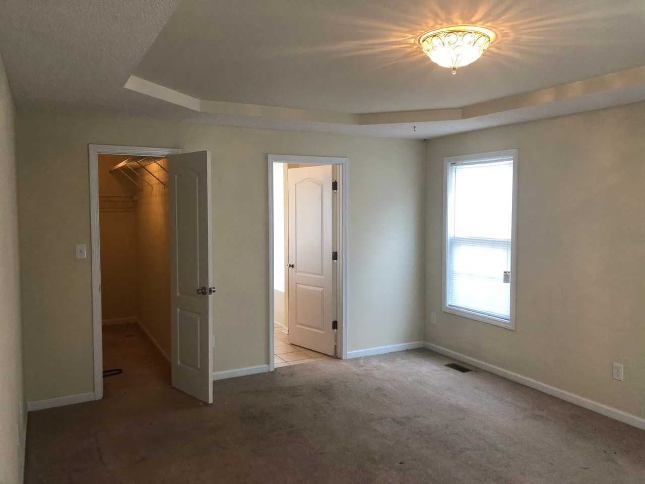 4410 Harborgate Rd - Photo 5 of 35