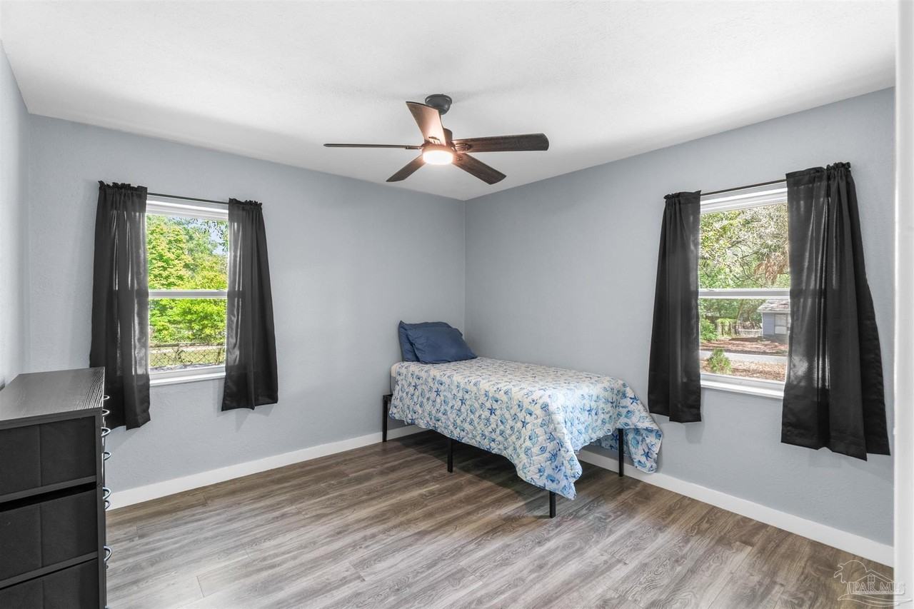 22 Srant Dr - Photo 7 of 14