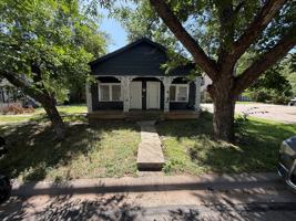 featured image of 617 N 18th St