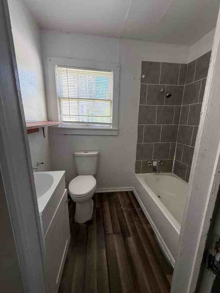 617 N 18th St - Photo 6 of 12