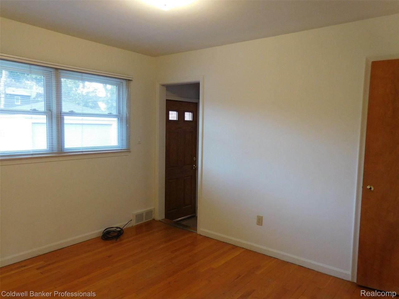 1527 Hazel St - Photo 7 of 23