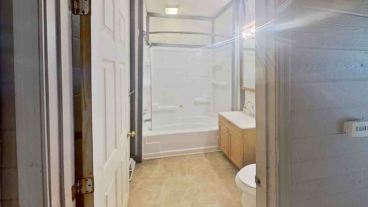 29 E High St - Photo 4 of 7