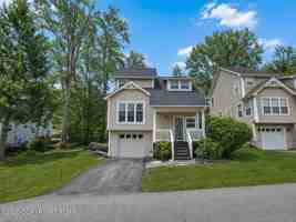 featured image of 212 Hawthorne Village Ct