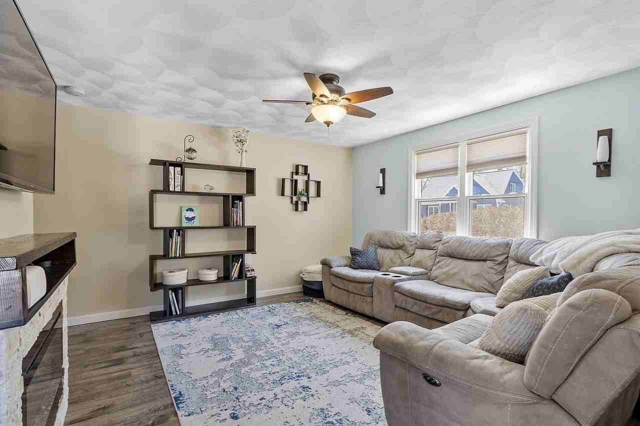 4001 Pouliot Pl - Photo 5 of 38