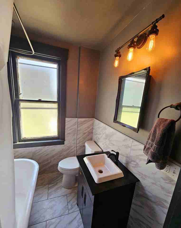 3842 Baytree St - Photo 6 of 16