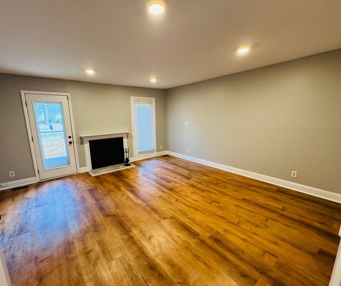 5612 Darrow Dr - Photo 6 of 21
