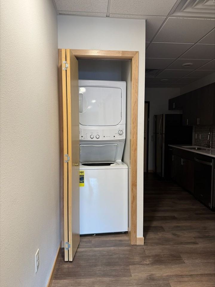 WELCOME TO DAKOTA DUNES APARTMENTS - Photo 5 of 10