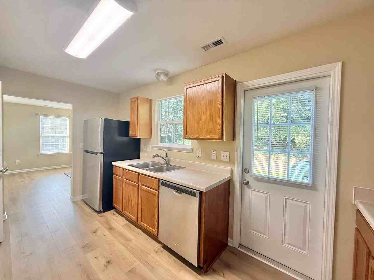 3932 Laurel Glen Dr - Photo 6 of 24
