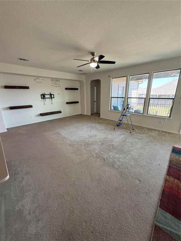 16602 Brogan Ln - Photo 3 of 22