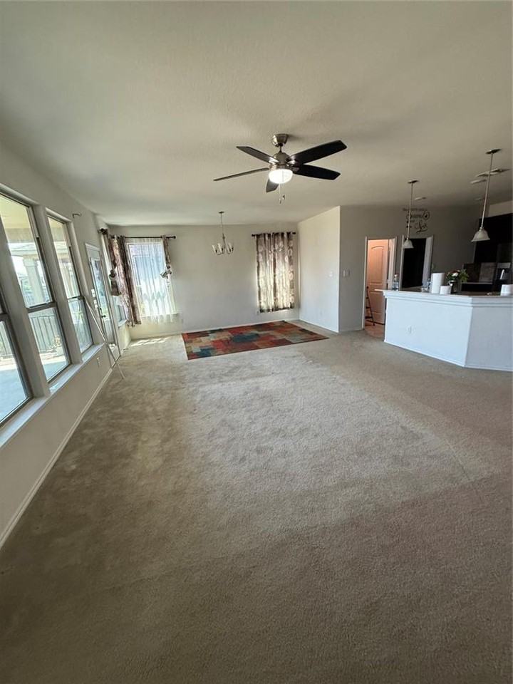 16602 Brogan Ln - Photo 6 of 22