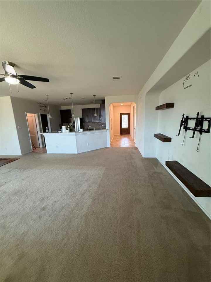16602 Brogan Ln - Photo 7 of 22