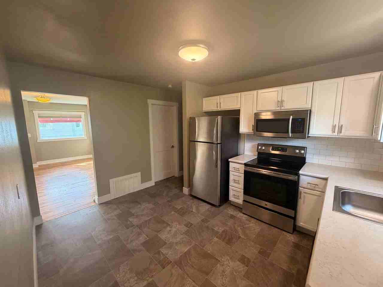1236 Avenue D #4 - Photo 3 of 13