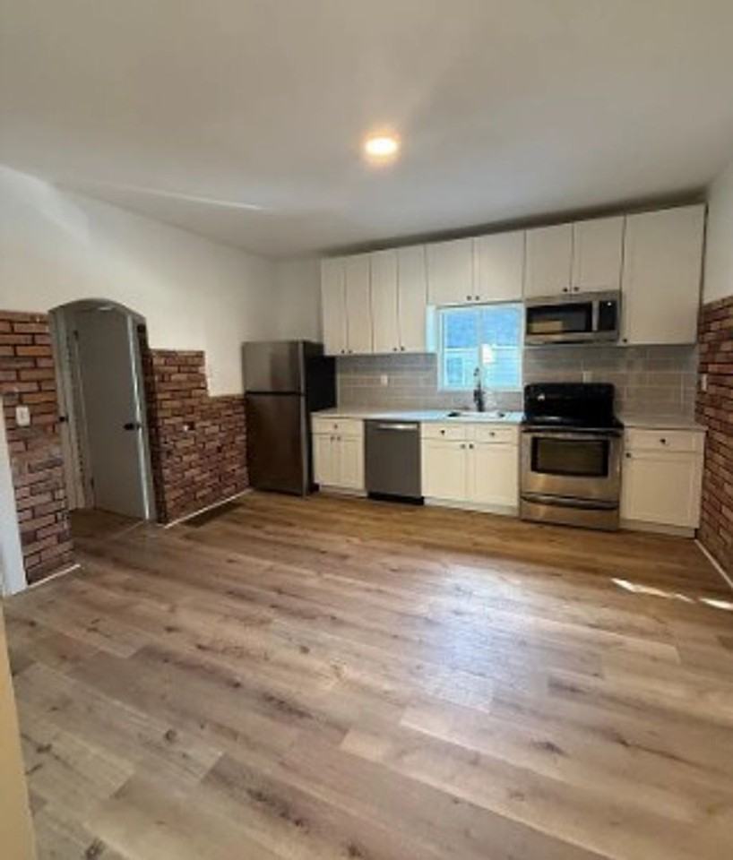 733 Mildred Ave - Photo 2 of 9