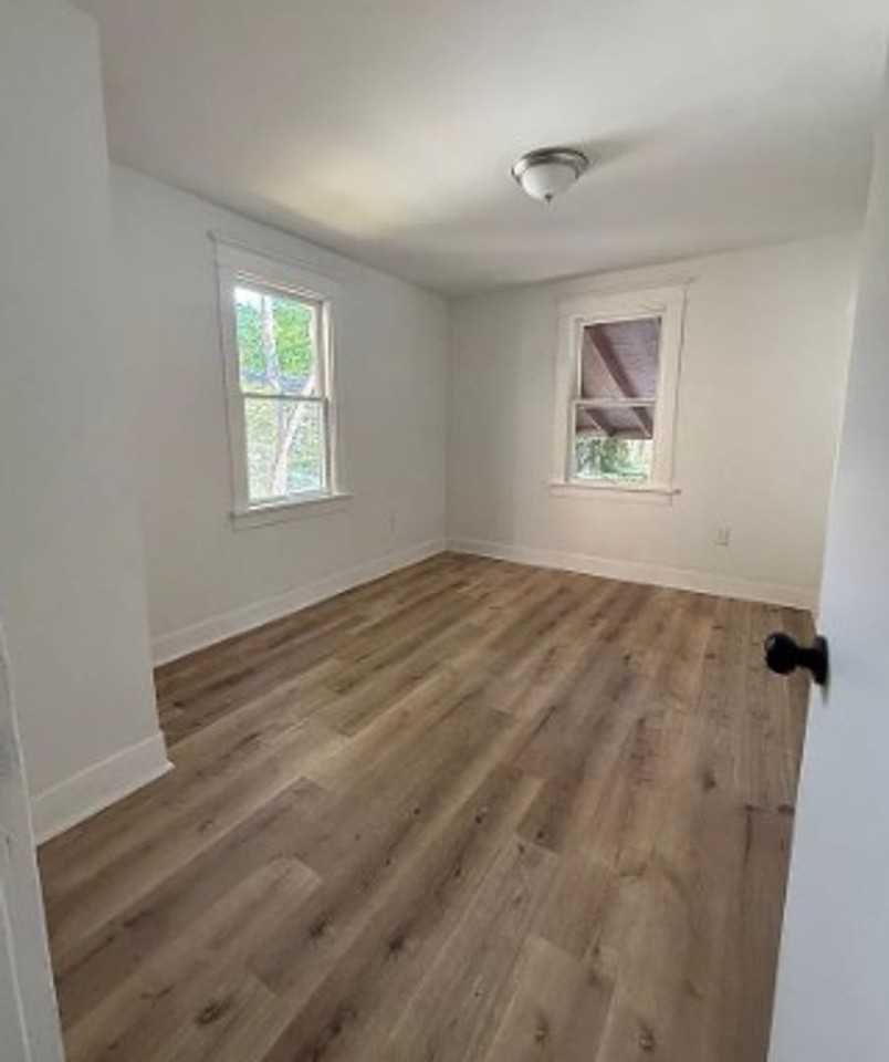 733 Mildred Ave - Photo 6 of 9