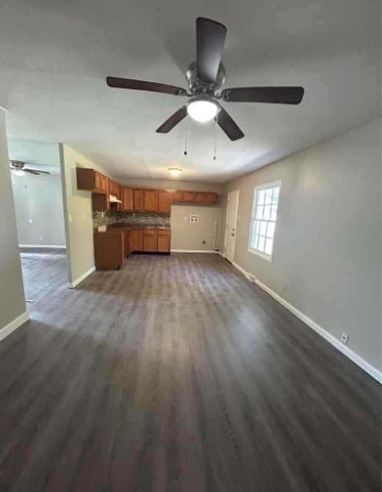 6 Baldwin Ln - Photo 2 of 9