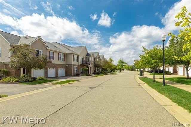 10130 Ridge Run St - Photo 3 of 27