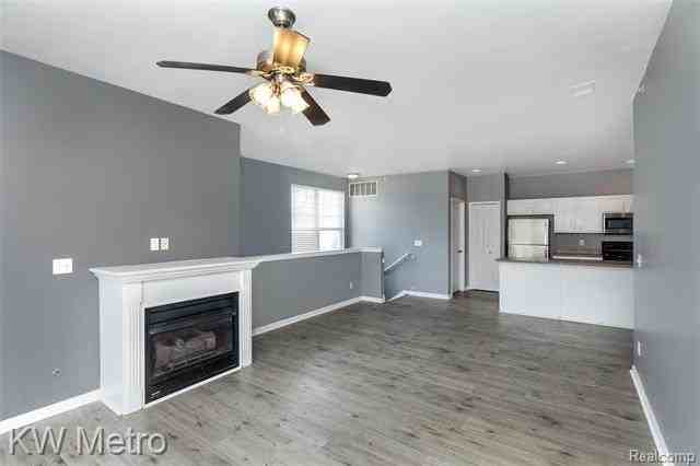 10130 Ridge Run St - Photo 5 of 27